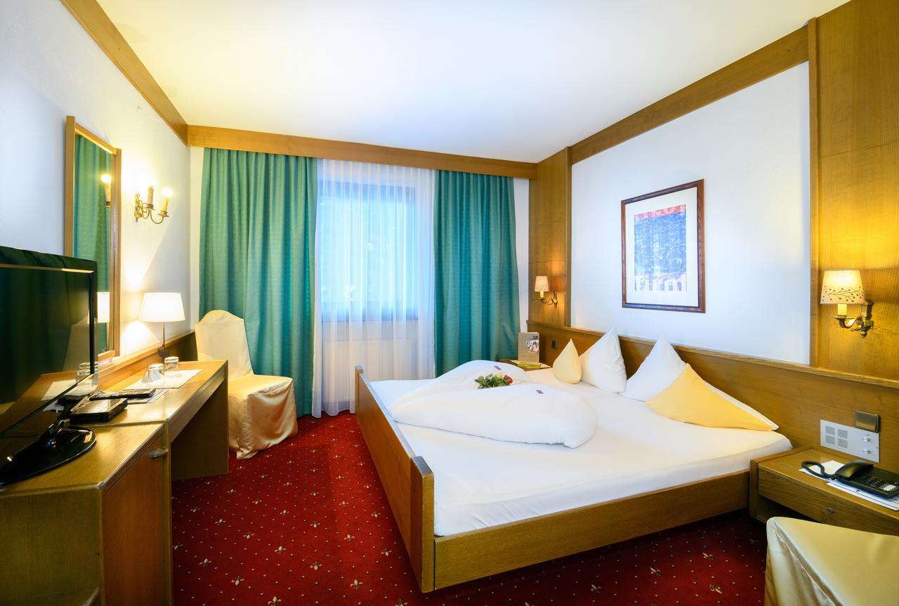 Haus Stefanie - Adults Only Hotel Зеефелд в Тирол Екстериор снимка