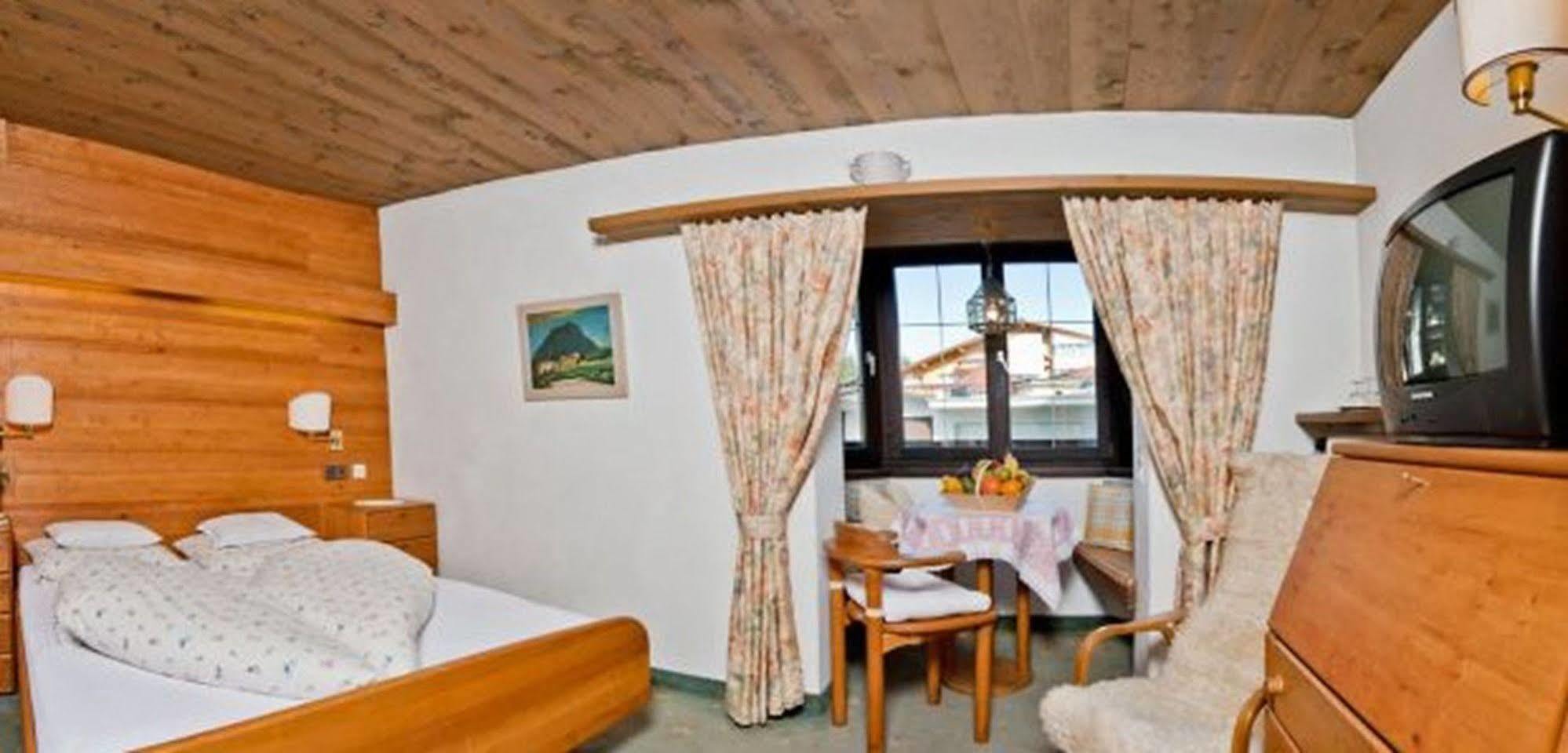 Haus Stefanie - Adults Only Hotel Зеефелд в Тирол Екстериор снимка