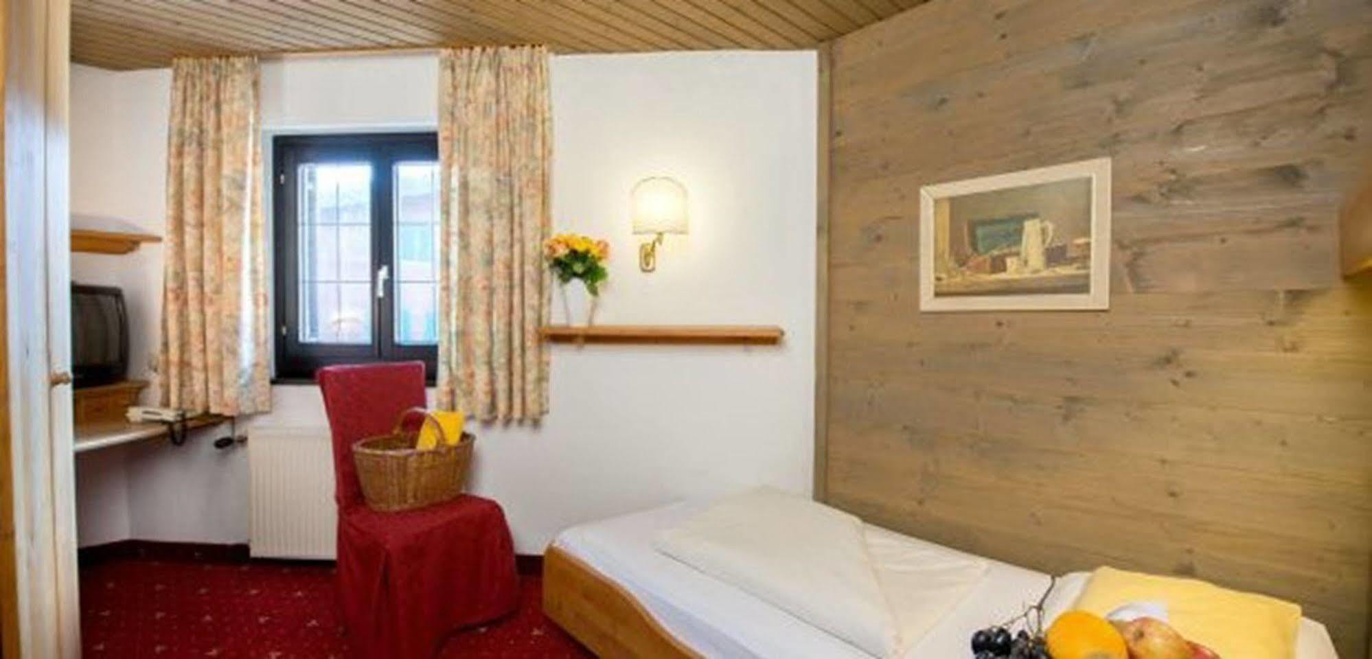 Haus Stefanie - Adults Only Hotel Зеефелд в Тирол Екстериор снимка