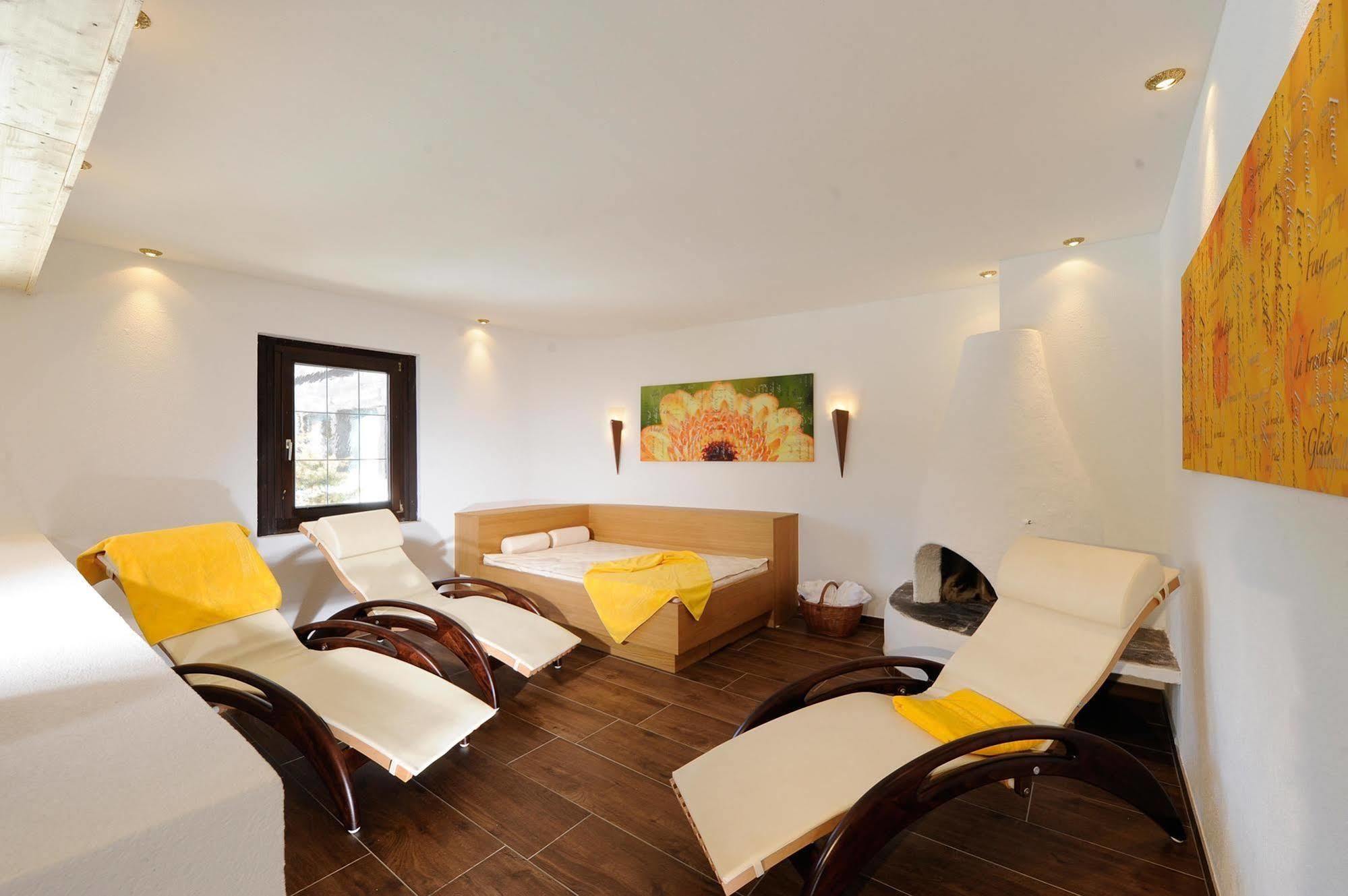 Haus Stefanie - Adults Only Hotel Зеефелд в Тирол Екстериор снимка